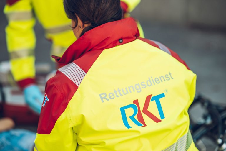 RKT Rettungsdienst - Wir Sind Für Euch Da - Notfallrettung ...